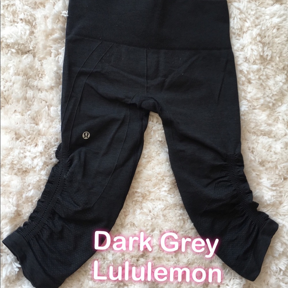 Lululemon “In The Flow Crops” size 2